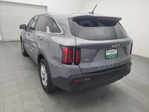 2022 Kia Sorento LX
