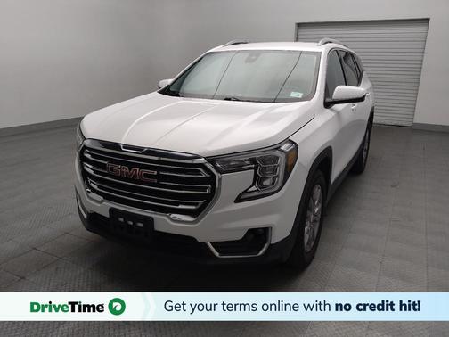 White 2024 GMC Terrain SLT