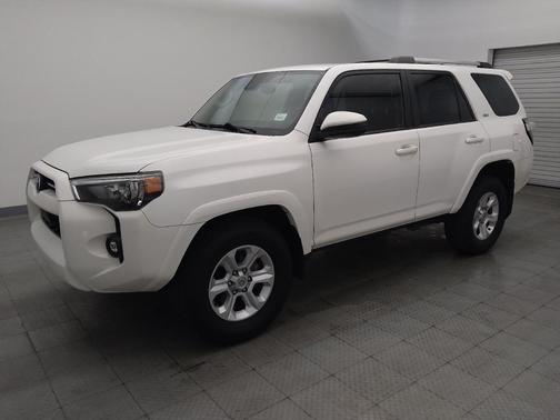 2022 Toyota 4Runner SR5
