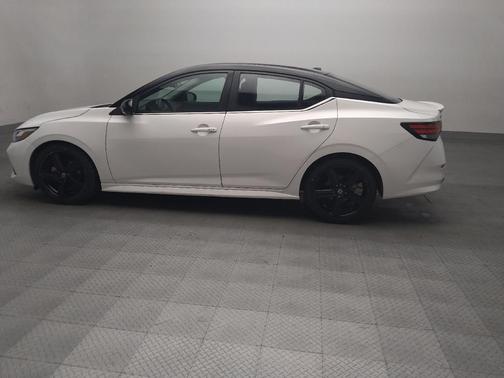 White 2021 Nissan Sentra SR
