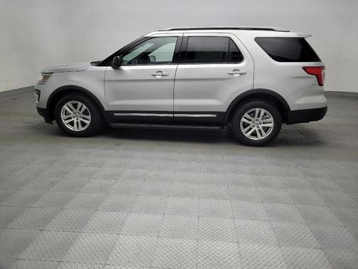 Ingot Silver Metallic 2019 Ford Explorer XLT