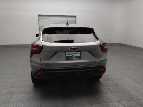 Sterling Gray Metallic 2024 Chevrolet Trax FWD 1RS