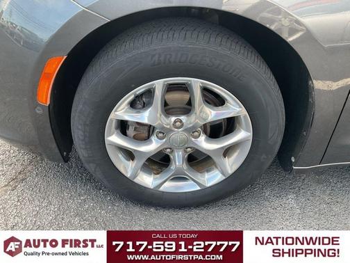 Granite Crystal Clearcoat Metallic 2019 Chrysler Pacifica Touring-L