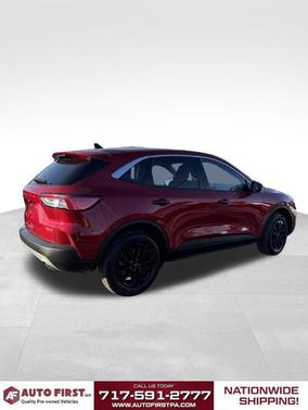 Red Metallic 2022 Ford Escape SE