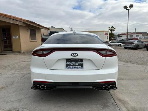 Photo 5 of 36 of 2018 Kia Stinger Premium