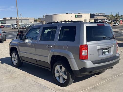 Billet Silver Metallic Clearcoat 2016 Jeep Patriot Sport