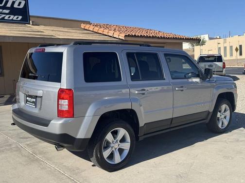 Billet Silver Metallic Clearcoat 2016 Jeep Patriot Sport