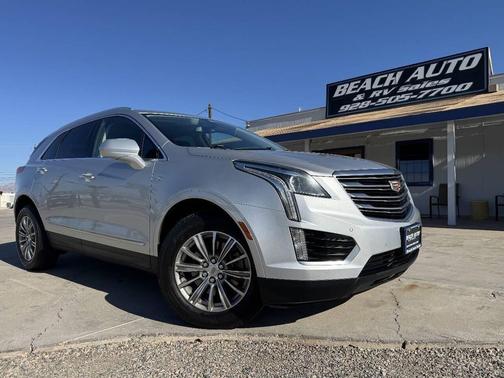 Radiant Silver Metallic 2018 Cadillac XT5 Luxury