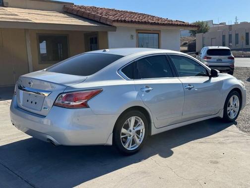 Brilliant Silver 2014 Nissan Altima 2.5 SV