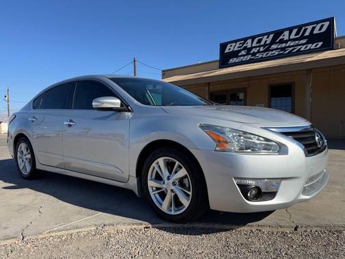 Brilliant Silver 2014 Nissan Altima 2.5 SV