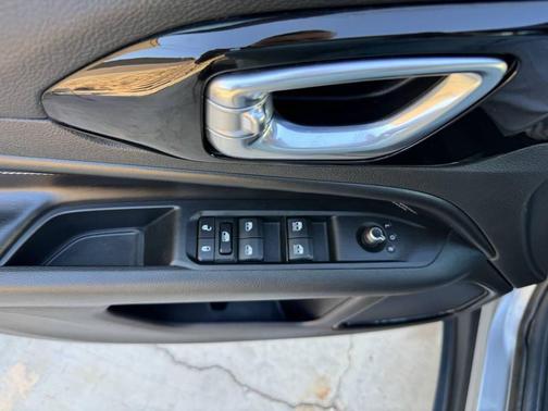 Billet Silver Metallic Clearcoat 2022 Jeep Compass Latitude