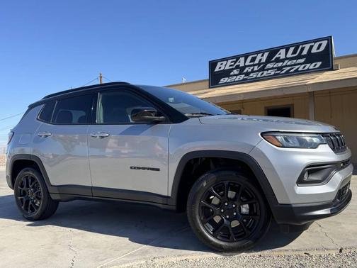 Billet Silver Metallic Clearcoat 2022 Jeep Compass Latitude