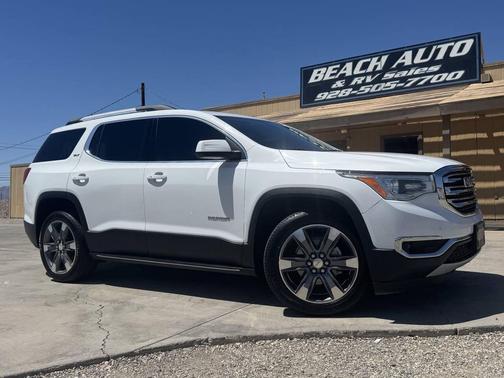 White 2017 GMC Acadia SLT-2