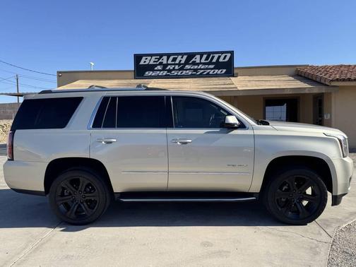 Gold 2017 GMC Yukon Denali