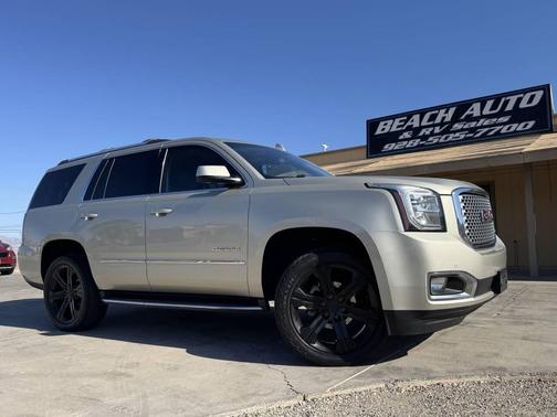 Gold 2017 GMC Yukon Denali
