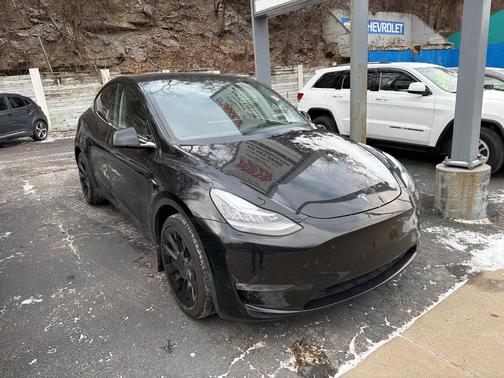 2023 Tesla Model Y Long Range Dual Motor All-Wheel Drive