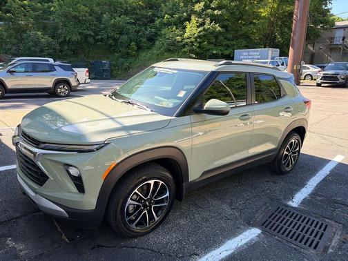 Cacti Green 2025 Chevrolet Trailblazer LT