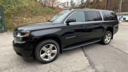 2017 Chevrolet Suburban LT