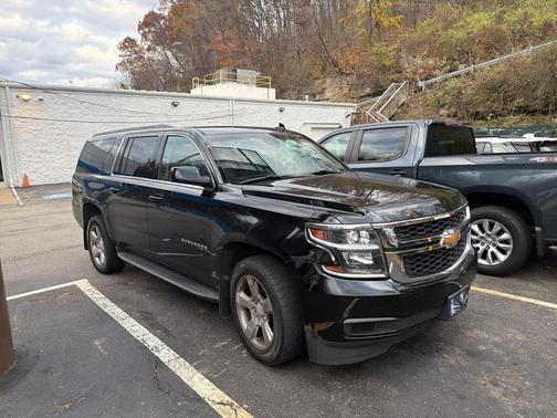 2017 Chevrolet Suburban LT