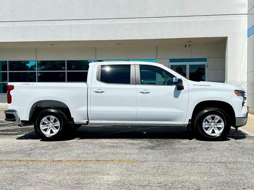 2025 Chevrolet Silverado 1500 LT