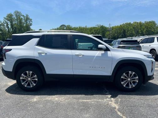 Summit White 2025 Chevrolet Equinox LT