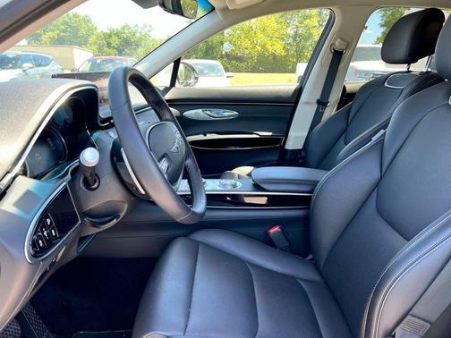 2025 Genesis GV70 2.5T