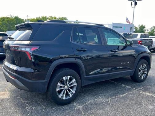 Mosaic Black Metallic 2025 Chevrolet Equinox LT