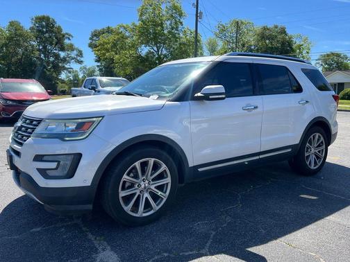 White Platinum Clearcoat Metallic 2017 Ford Explorer Limited