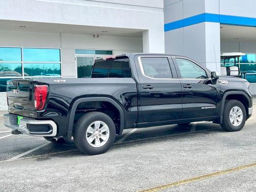 2024 GMC Sierra 1500 SLE
