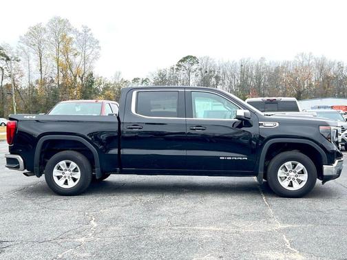 2024 GMC Sierra 1500 SLE