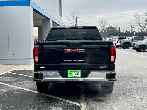 2024 GMC Sierra 1500 SLE