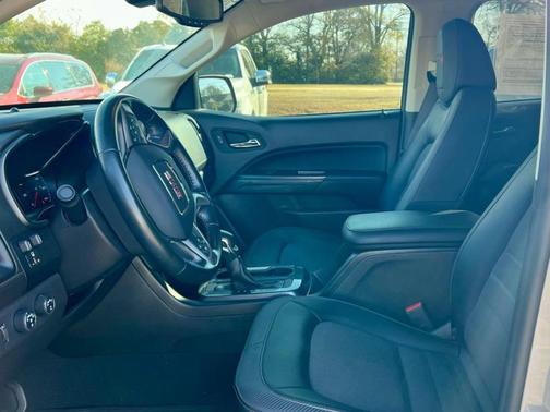 2022 GMC Canyon AT4 w/Cloth