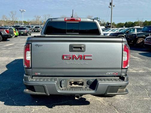 2022 GMC Canyon AT4 w/Cloth