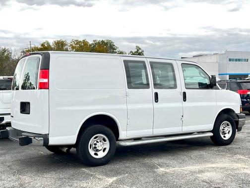 2024 Chevrolet Express 2500 Work Van