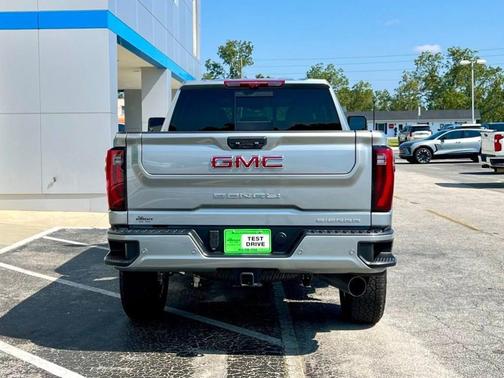 2025 GMC Sierra 2500 Denali