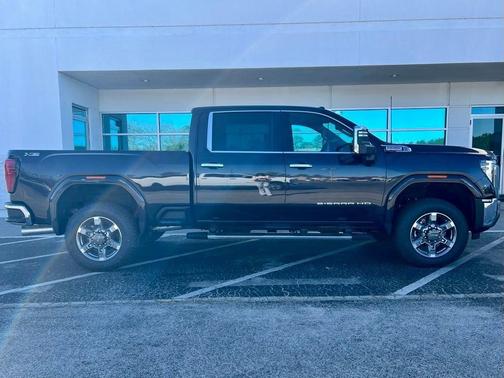 2026 GMC Sierra 2500 SLT