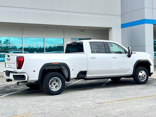2023 GMC Sierra 3500 Denali