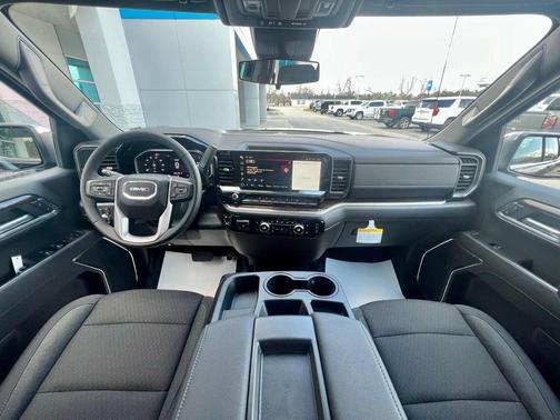 Onyx Black 2026 GMC Sierra 1500 SLE