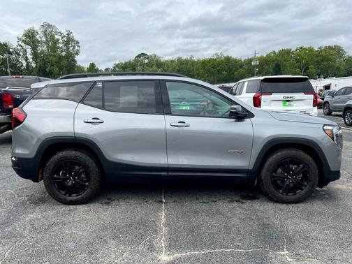 Sterling 2024 GMC Terrain AT4