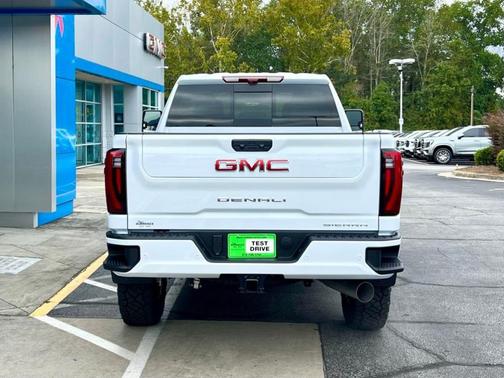 2026 GMC Sierra 3500 Denali