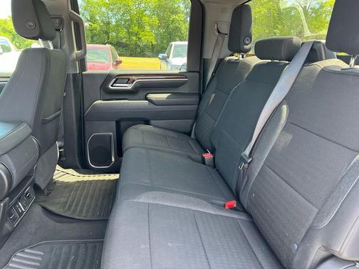 Summit White 2025 Chevrolet Silverado 2500 LT