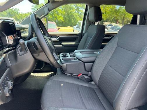 Summit White 2025 Chevrolet Silverado 2500 LT