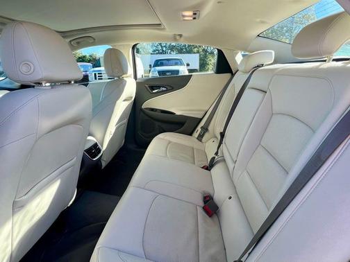 2024 Chevrolet Malibu 2LT