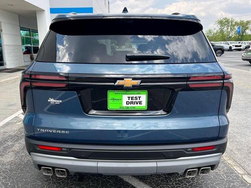 Lakeshore Blue Metallic 2026 Chevrolet Traverse LT
