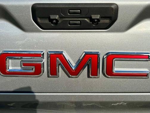 Sterling 2025 GMC Sierra 1500 SLT