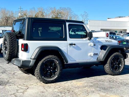 2022 Jeep Wrangler Sport