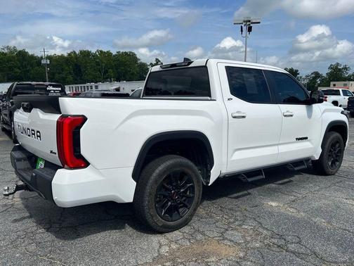 Ice 2024 Toyota Tundra SR5