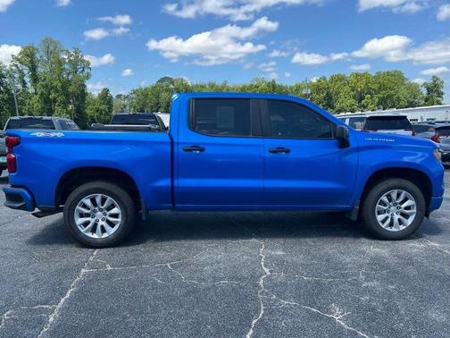 Rip Tide Blue 2026 Chevrolet Silverado 1500 Custom