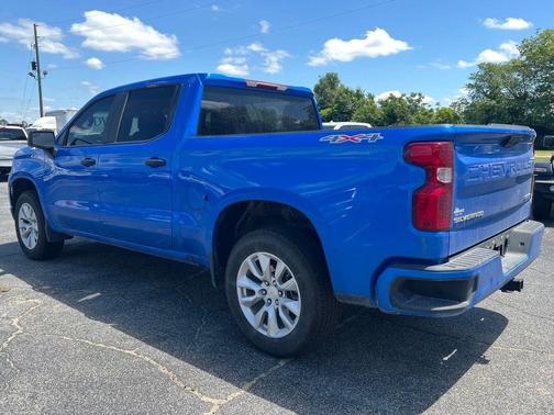 Rip Tide Blue 2026 Chevrolet Silverado 1500 Custom
