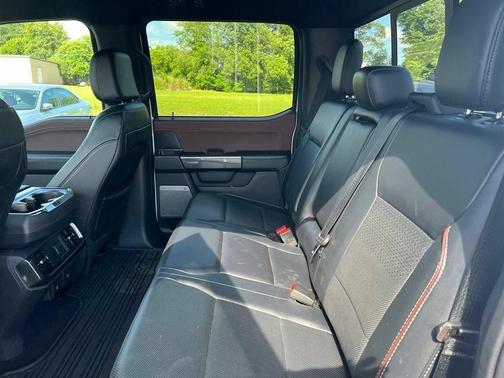 Oxford White 2023 Ford F-150 Lariat